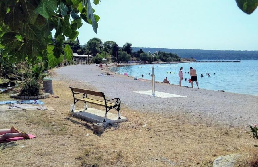 Ivan Apartamento Gornji Karin